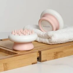 McLovin’s Multifunctional Pet Hair Brush | Soothing Cat Massager Brush | Gentle Dog Grooming Comb | Pet Shampoo Brush With Sharp Soft Silicone Bristles | Easy Mat Remover For Short/Long Hair (Pink) -Zoo Shop 41bwwwSwi4L