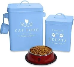 Meraki Home Farmhouse Cat Food Bin & Treats Container -Lateral Handles And Tight Lids -Feed Scoop - Premium Glossy Red Pet Food Bowl - Large Metal Storage Bin - Great Gift For Cute Pets - Matte Black -Zoo Shop 41ukh9XQML. AC