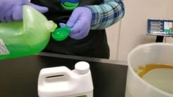 Verdana Organic Cold Pressed Neem Oil For Plants - 32 Fl. Oz - Non GMO - Unrefined, Filtered - High Azadirachtin - Pure Neem Oil, Nothing Added Or Removed - Leafshine Spray, Pet Care, Skin & Hair Care -Zoo Shop 51AX0Fgop0L